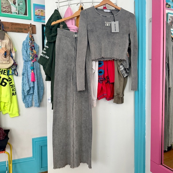 Gray Ribbed Knit Two-Piece Set - Picture 1 of 8